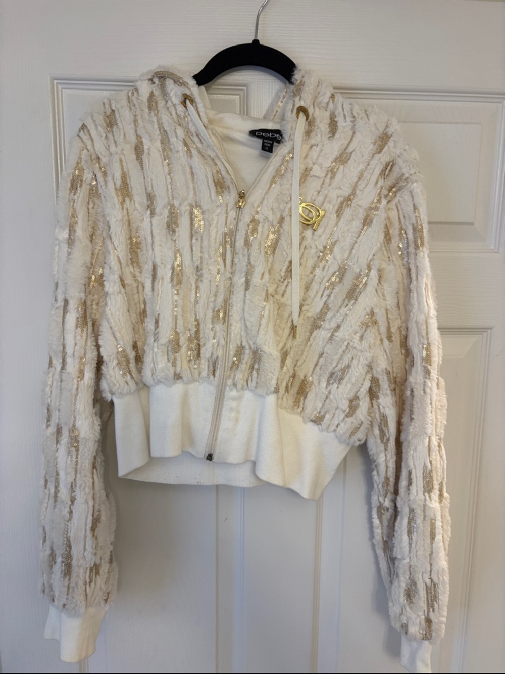 bebe Cream Crop Jacket with Gold Metallic Accents Women’s XL circa 2008